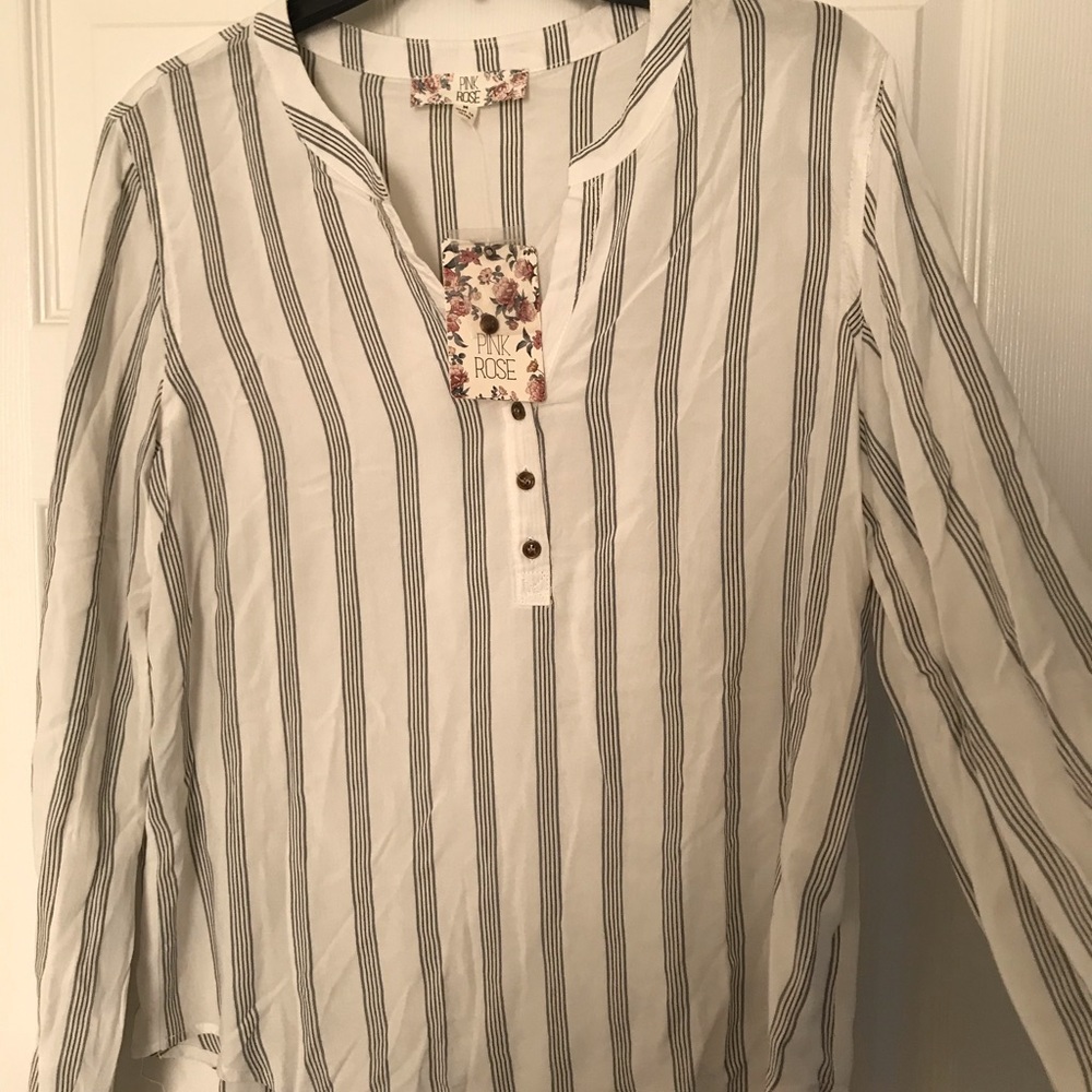 Brand NEW!! TAGS ATTACHED STRIPED SUMMER TOP